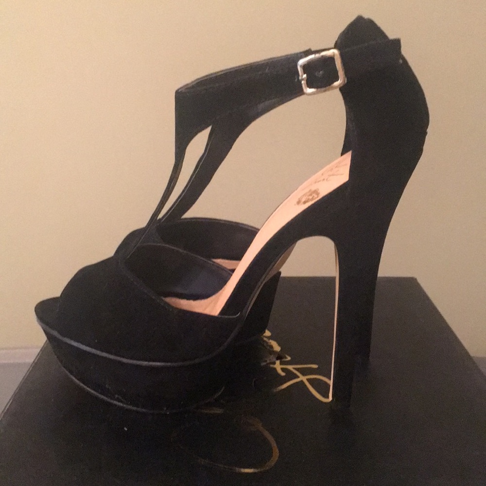 Colin Stuart Heels.